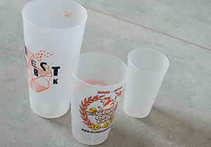 Verre en carton pour événement sportif