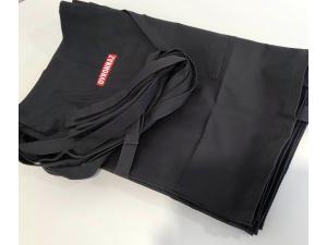 Tablier avec marquage logo par broderie deux couleur sur face avant mod�le Kariban K898  pour T�l�ovronnaz SA � Ovronnaz